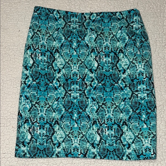Liz Claiborne Dresses & Skirts - Liz Claiborne Aqua and Black Patterned Pencil Skirt